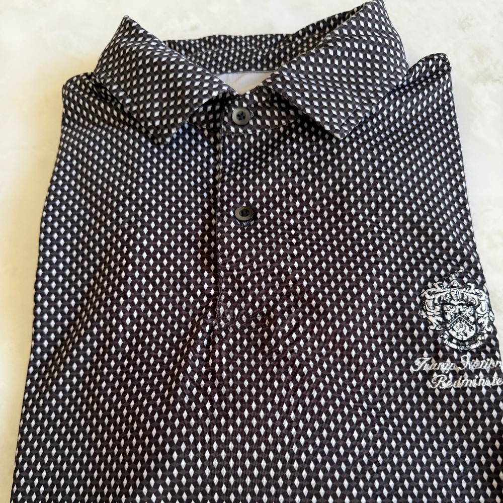 Man’s golf shirt, XL by Fairway and Greene
